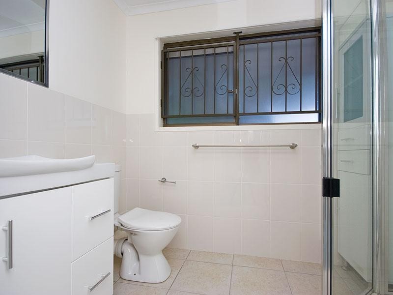 9 Centurion Street, Bridgeman Downs QLD 4035