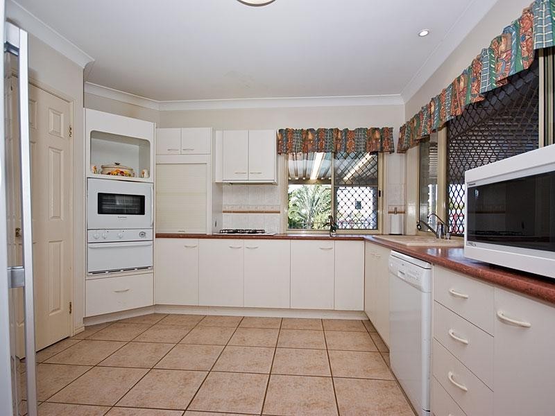 10 Blake Close, Mcdowall QLD 4053