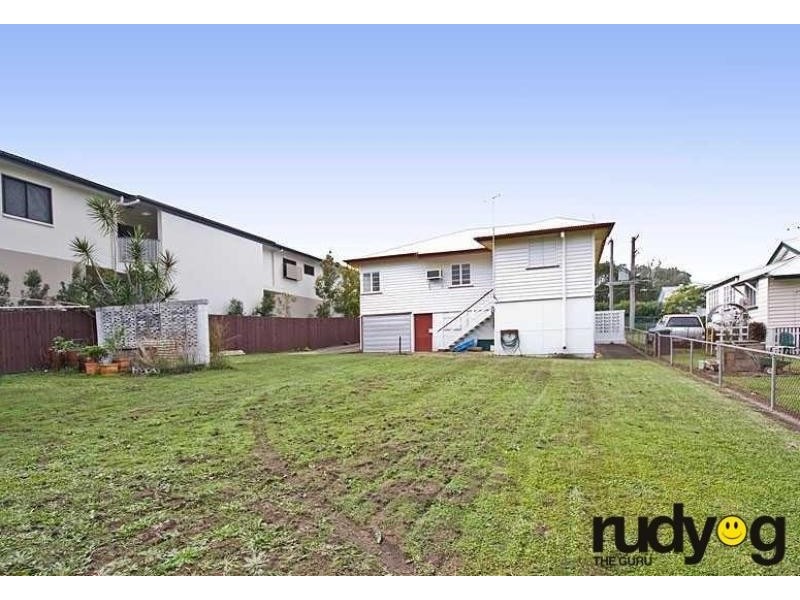 22 Lennon Street, Stafford QLD 4053