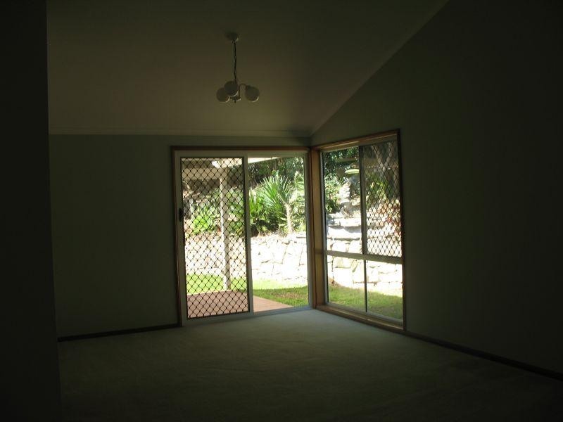 4 Middlemiss Street, Everton Park QLD 4053