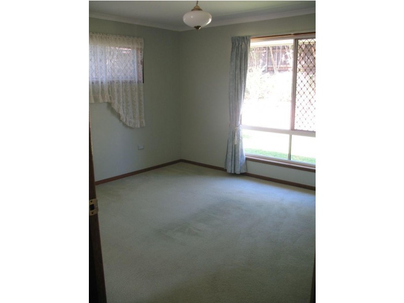 4 Middlemiss Street, Everton Park QLD 4053