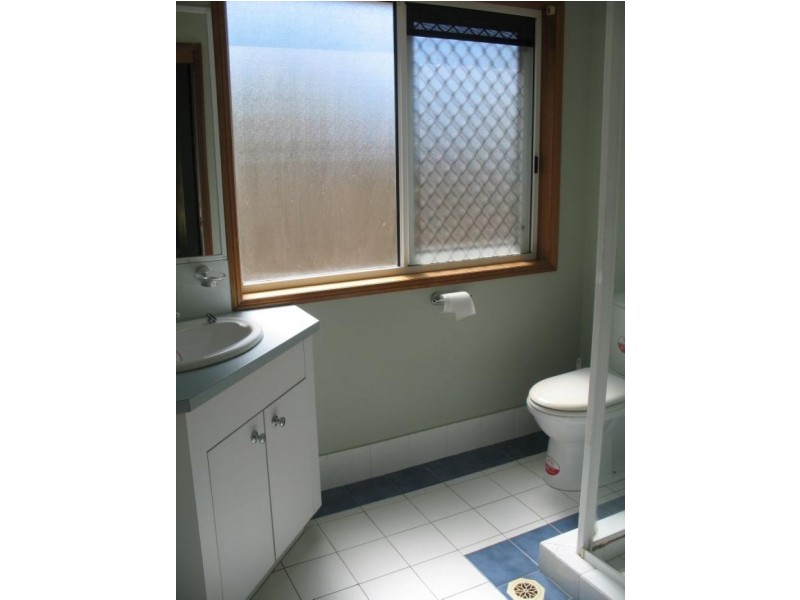 4 Middlemiss Street, Everton Park QLD 4053