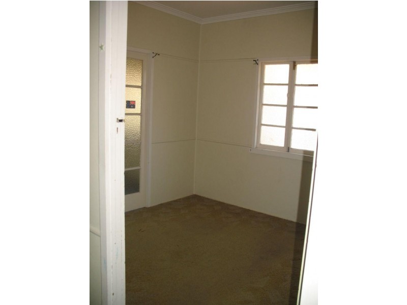 9 Rhodes Street, Stafford QLD 4053