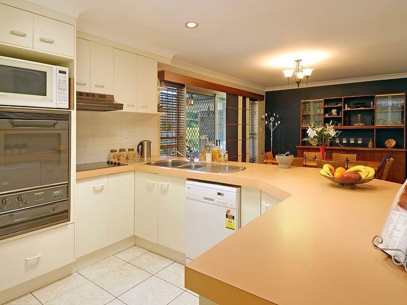 1 Kingfisher Street, Albany Creek QLD 4035