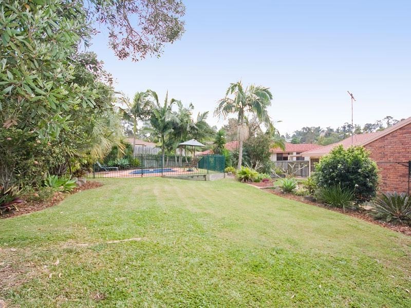 77 Yingally Drive, Ferny Hills QLD 4055