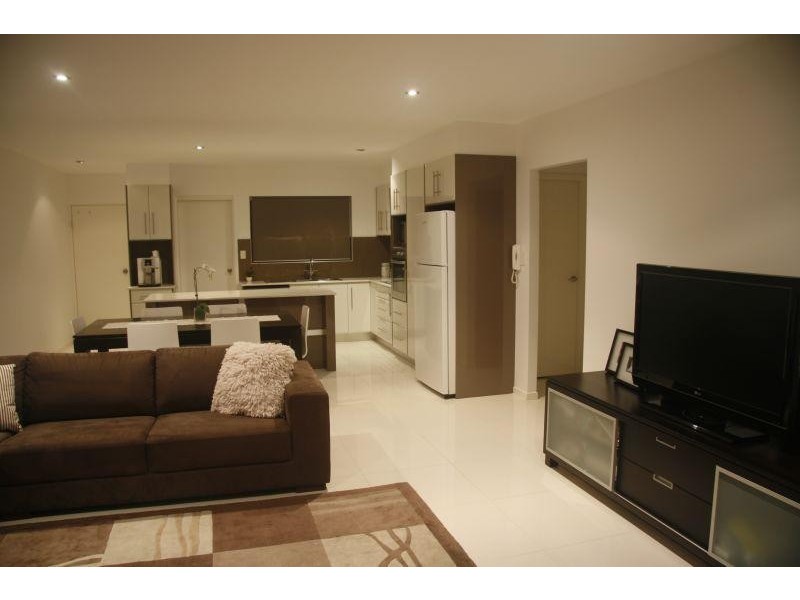 Unit 9/2 a White Street, Everton Park QLD 4053