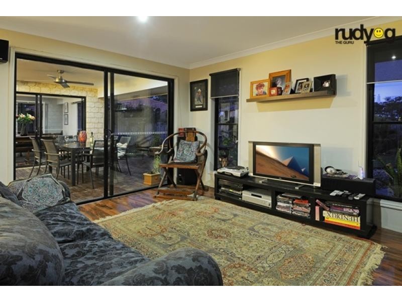 15 Ladbroke Close, Carseldine QLD 4034