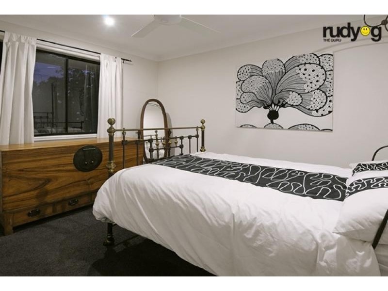 15 Ladbroke Close, Carseldine QLD 4034