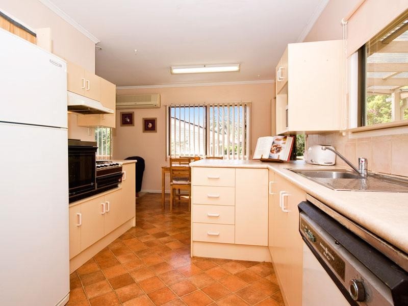 29 Kolora Crescent, Ferny Hills QLD 4055