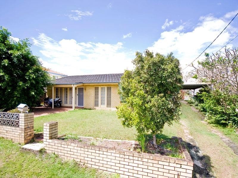 13 Penambul Crescent, Ferny Hills QLD 4055