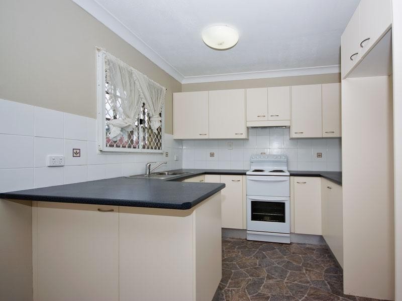 13 Penambul Crescent, Ferny Hills QLD 4055