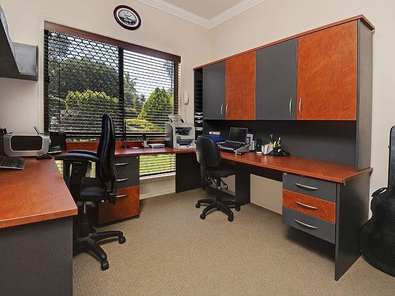 12 Fiddlewood Place, Bridgeman Downs QLD 4035