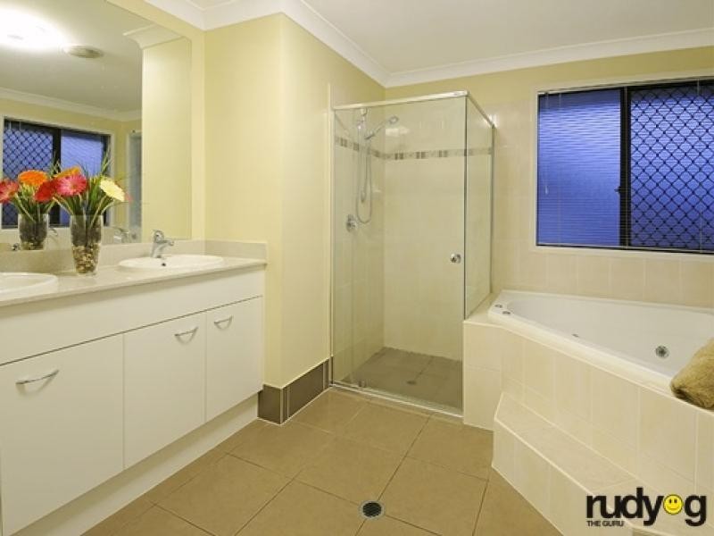 3 Taunton Street, Carseldine QLD 4034