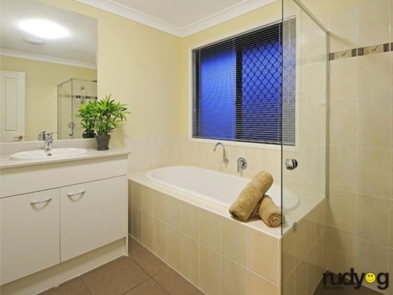 3 Taunton Street, Carseldine QLD 4034