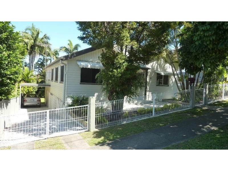 32 Camden Street, Albion QLD 4010