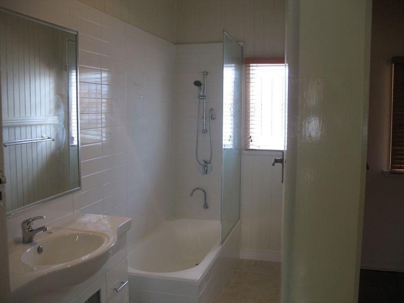 32 Camden Street, Albion QLD 4010