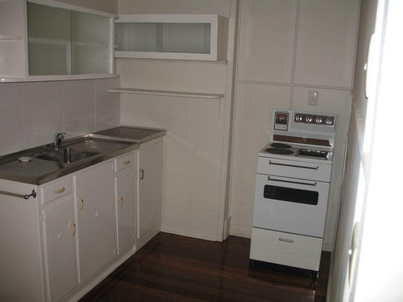 32 Camden Street, Albion QLD 4010