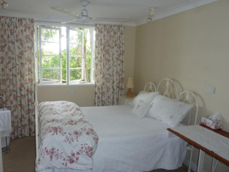 17 Fullerton St, Red Hill QLD 4059