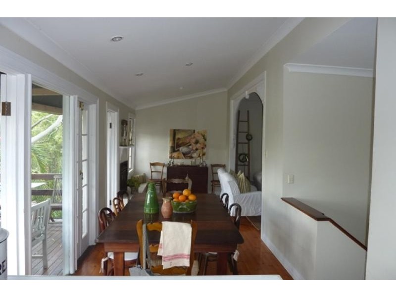 17 Fullerton St, Red Hill QLD 4059