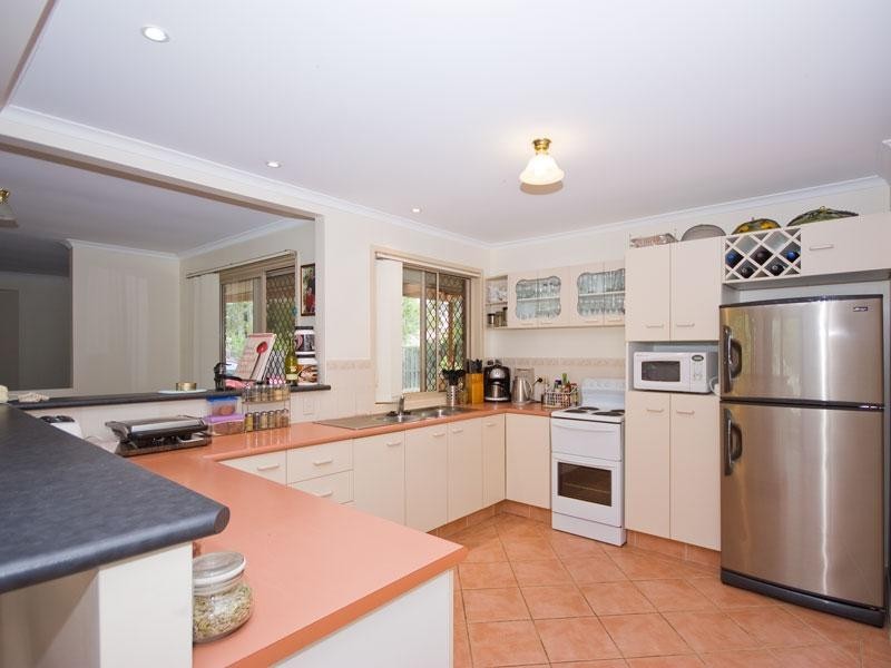 27 Montgomery Drive, Wellington Point QLD 4160