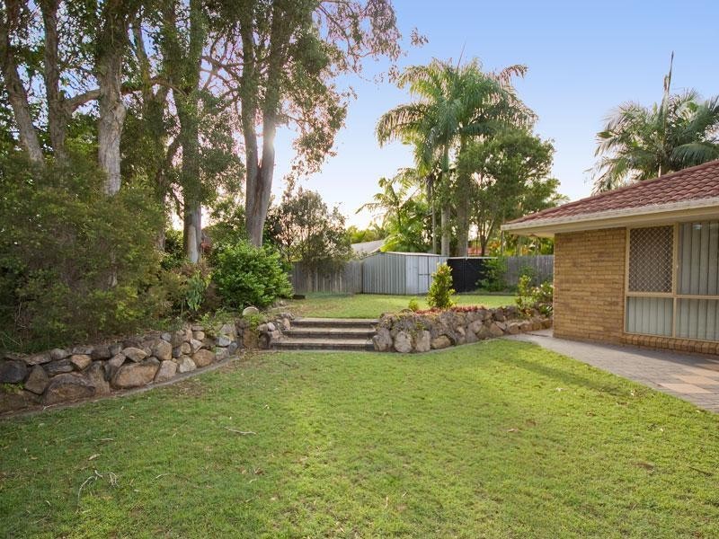 27 Montgomery Drive, Wellington Point QLD 4160