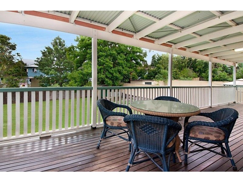 11 Venetia Street, Stafford Heights QLD 4053