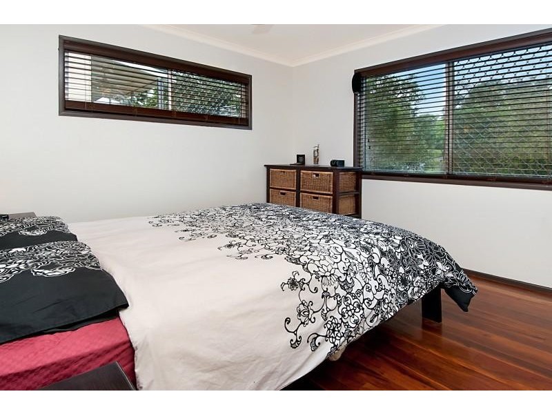 11 Venetia Street, Stafford Heights QLD 4053