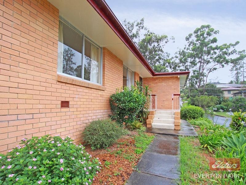2 Griffin Street, Everton Park QLD 4053