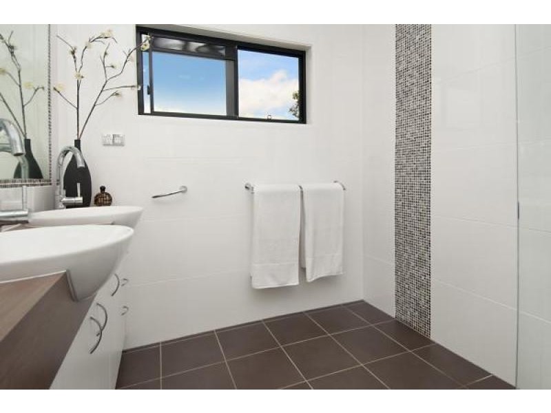 7 Heston Street, Stafford Heights QLD 4053