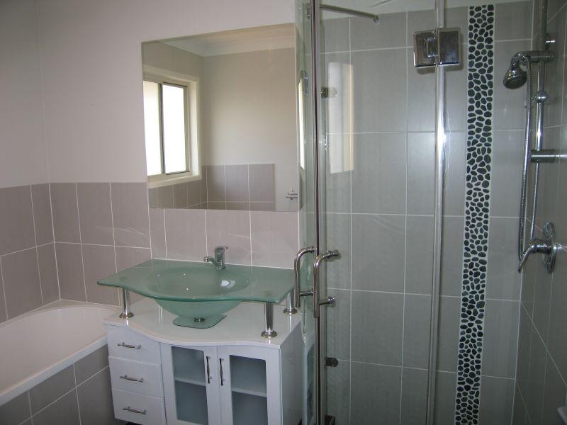 Unit 1/35 Cambridge St, Carina Heights QLD 4152