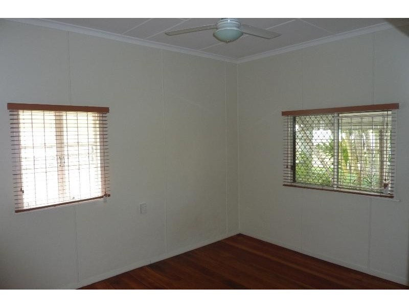 32 Camden Street, Albion QLD 4010