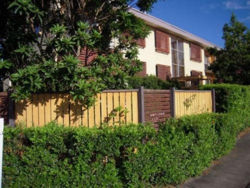 2/56 Goulburn Street, Gordon Park QLD 4031