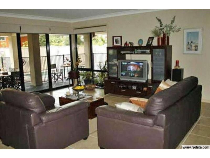 33 Ferndale Pl, Upper Kedron QLD 4055