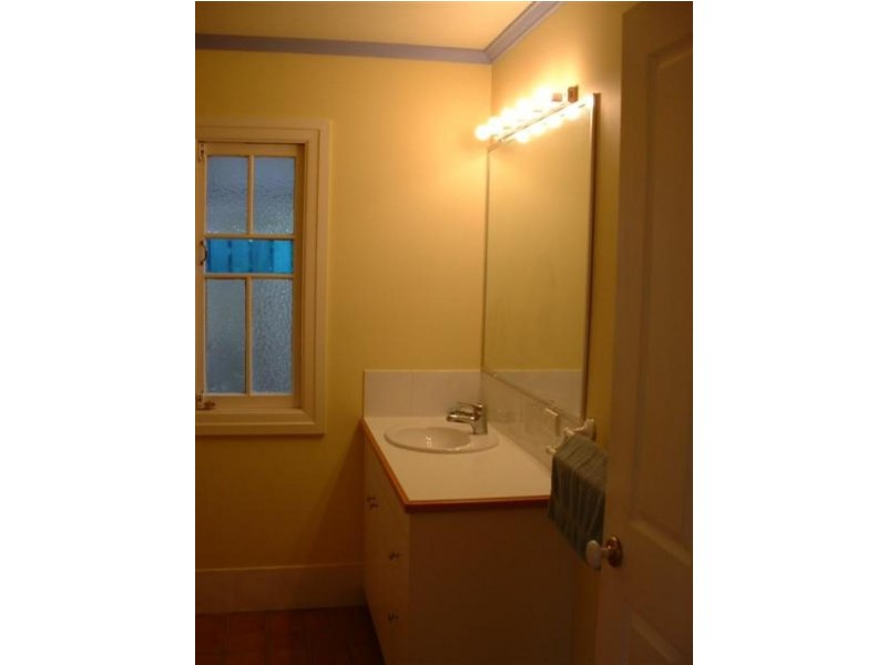 113 Empress Terrace, Bardon QLD 4065