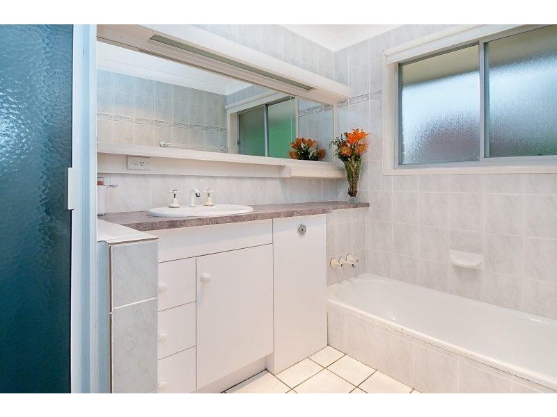 15 Calhoun Street, Mcdowall QLD 4053