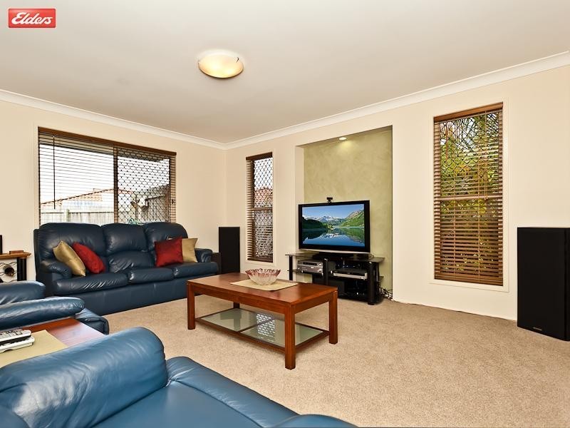 15 Dundee Place, Upper Kedron QLD 4055