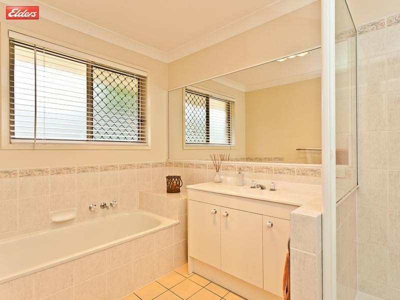 15 Dundee Place, Upper Kedron QLD 4055
