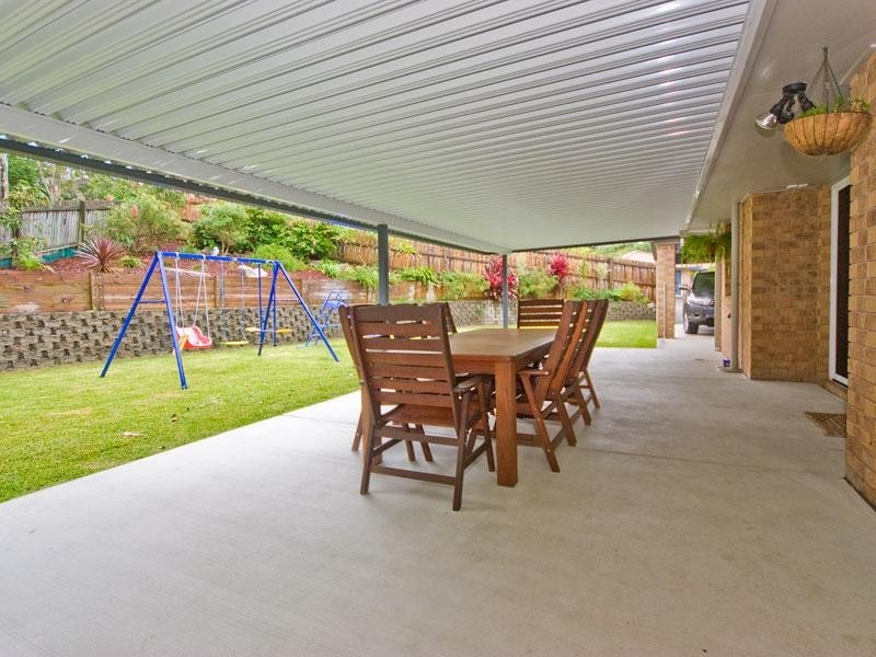 1 Ironwood Court, Arana Hills QLD 4054