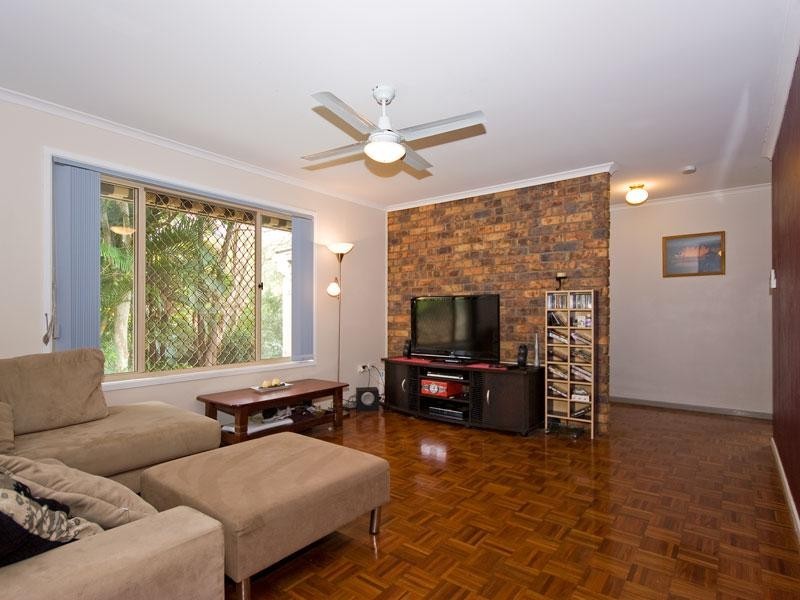 28 Tetragona Drive, Arana Hills QLD 4054