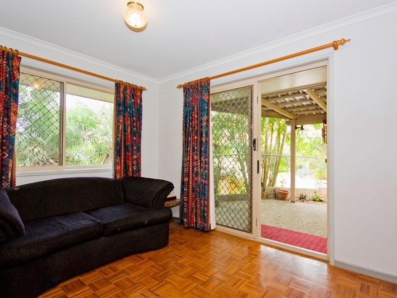 28 Tetragona Drive, Arana Hills QLD 4054