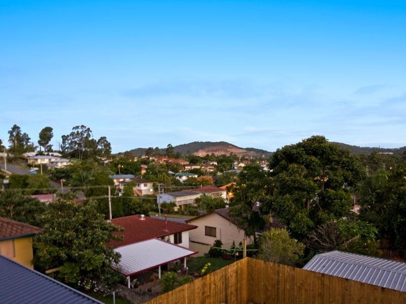 15 Penambul Crescent, Ferny Hills QLD 4055