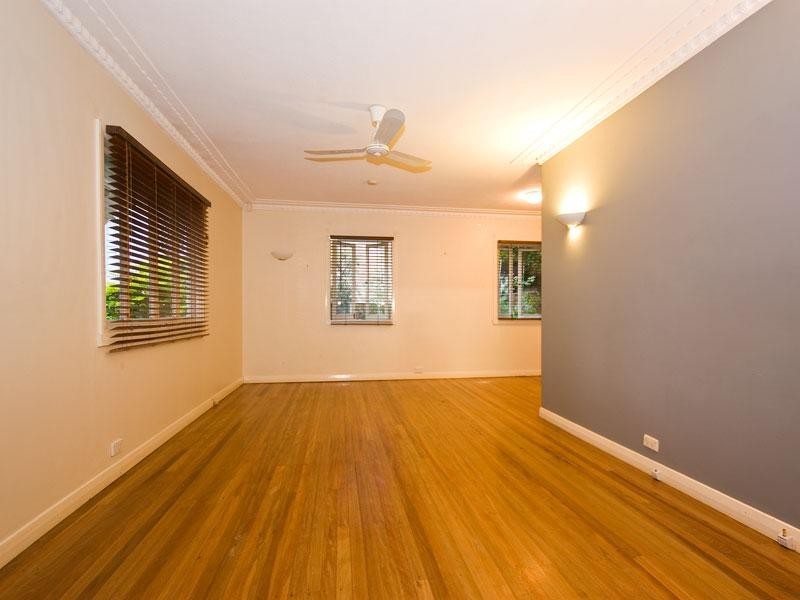 3 Benfield Street, Mitchelton QLD 4053