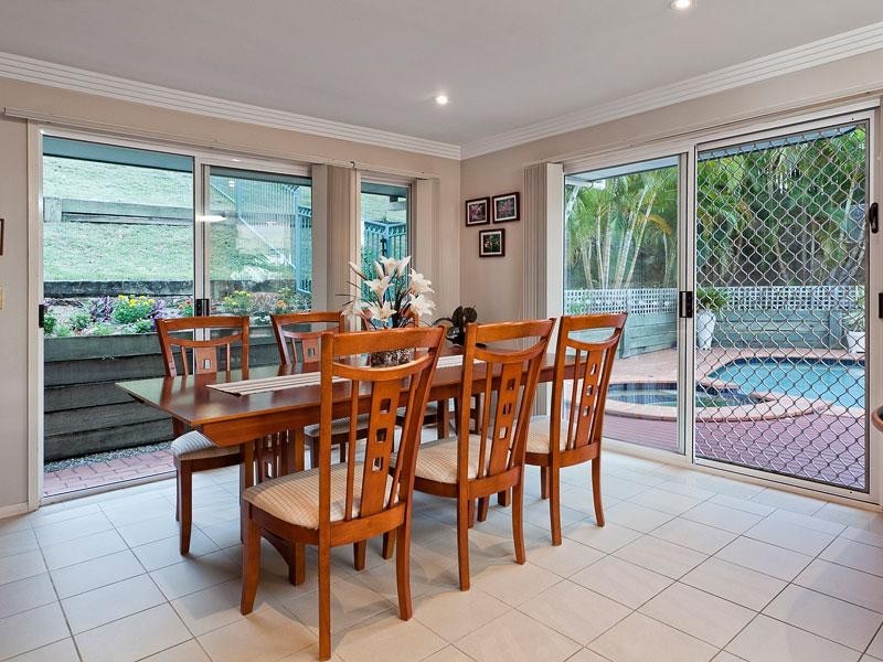 38 Deerdale Street, Stafford Heights QLD 4053