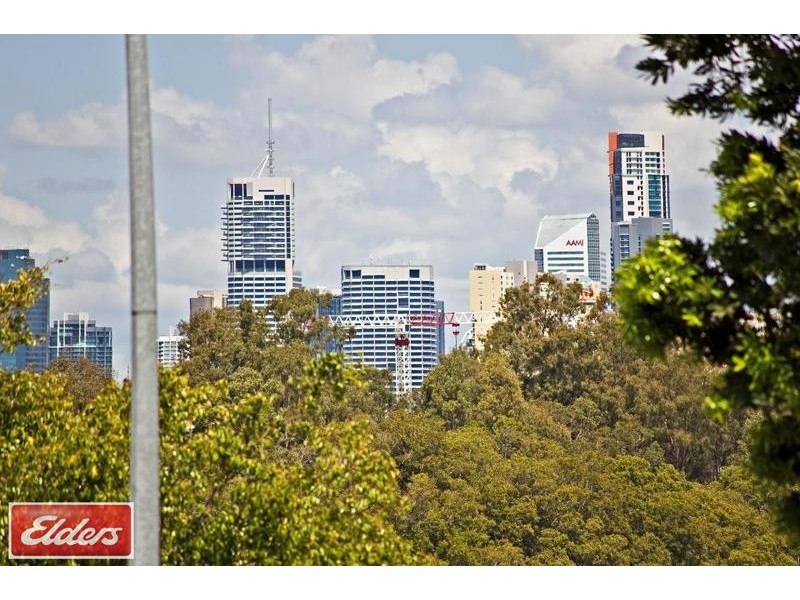 Unit 13/256 Kingsford Smith Drive, Hamilton QLD 4007