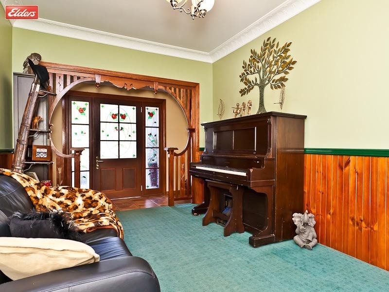 9 Windemere Avenue, Morningside QLD 4170