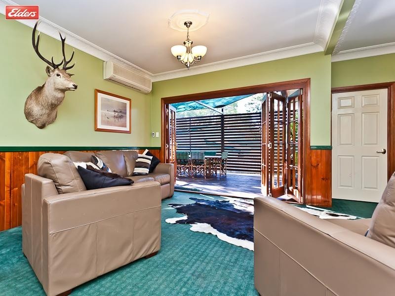 9 Windemere Avenue, Morningside QLD 4170