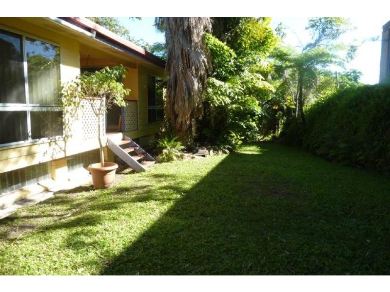 5 Yakki Court, Arana Hills QLD 4054