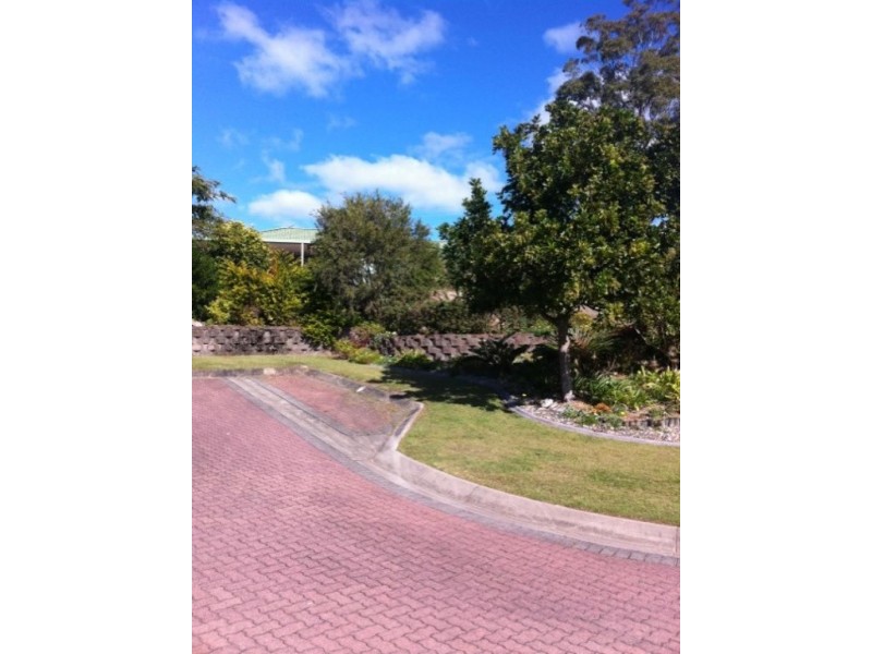 10 Janet Place, Arana Hills QLD 4054