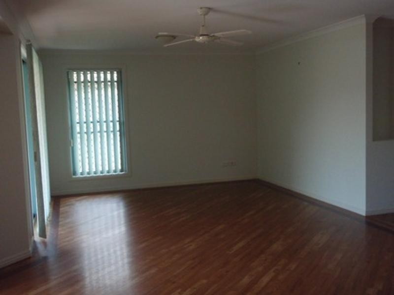 10 Janet Place, Arana Hills QLD 4054