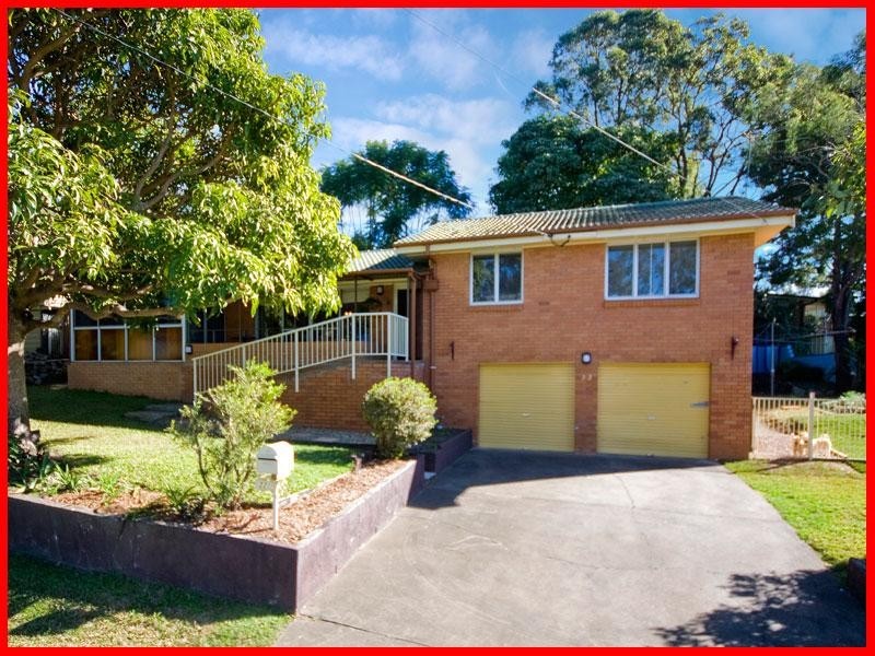 22 Illuta Avenue, Ferny Hills QLD 4055